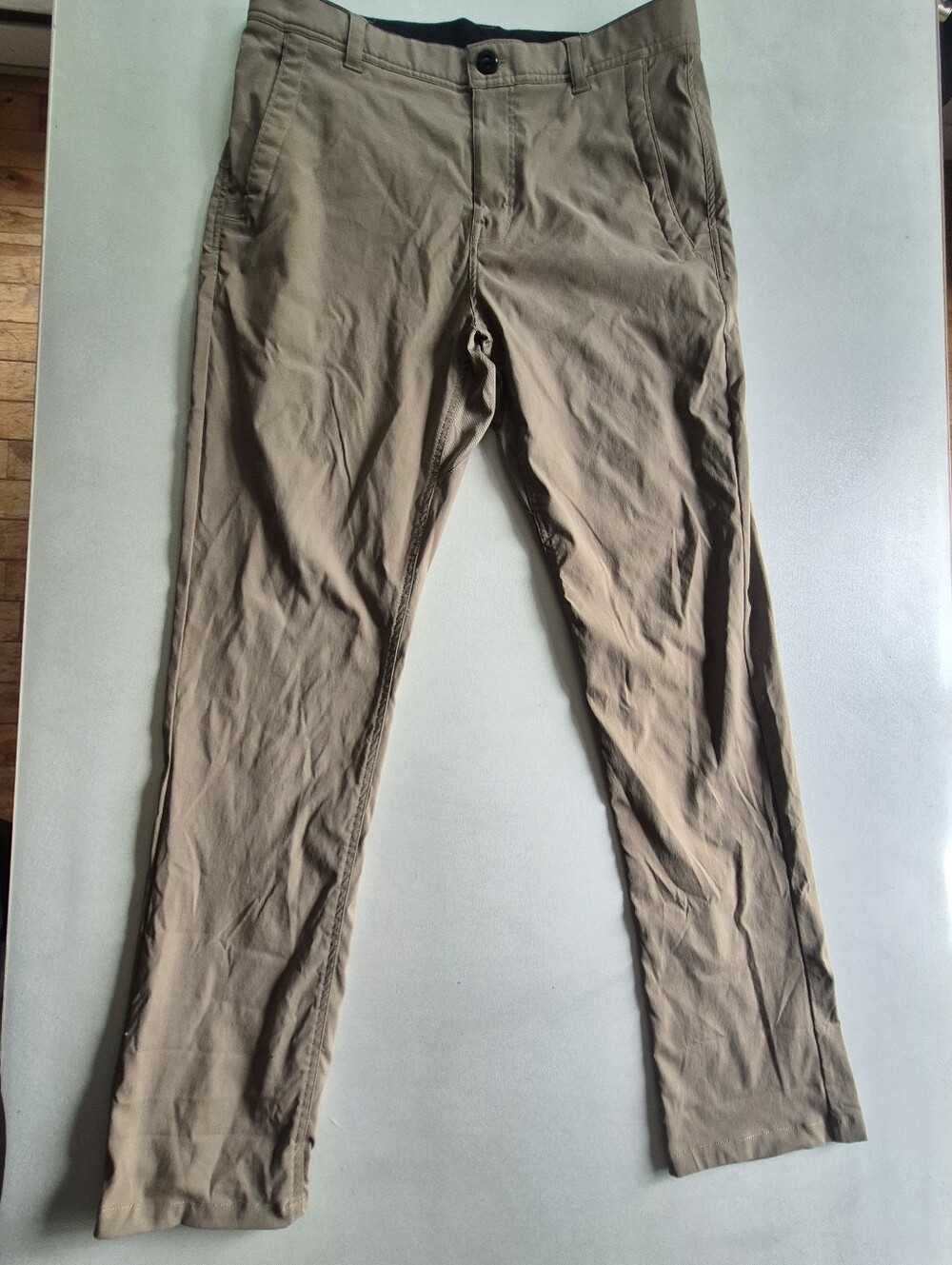 Volcom Men's Slim Fit Chinos in Khaki
